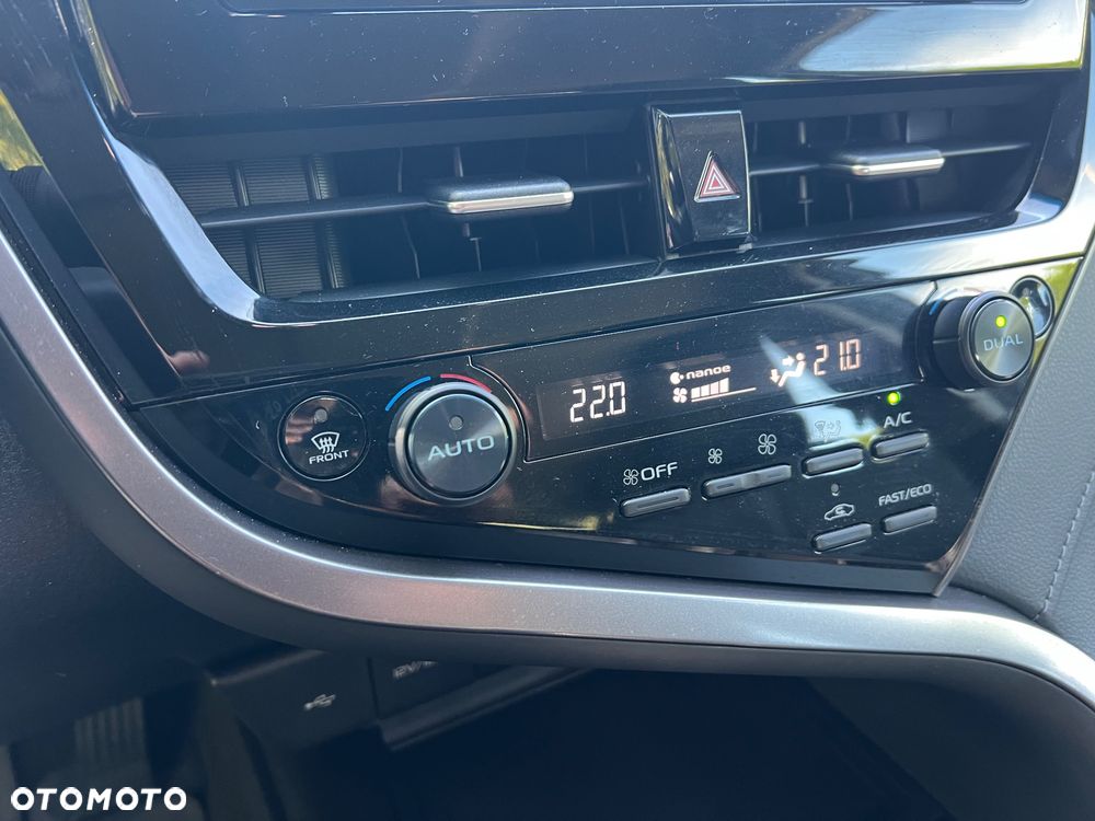 Toyota Camry 2.5 Hybrid Comfort CVT - 20