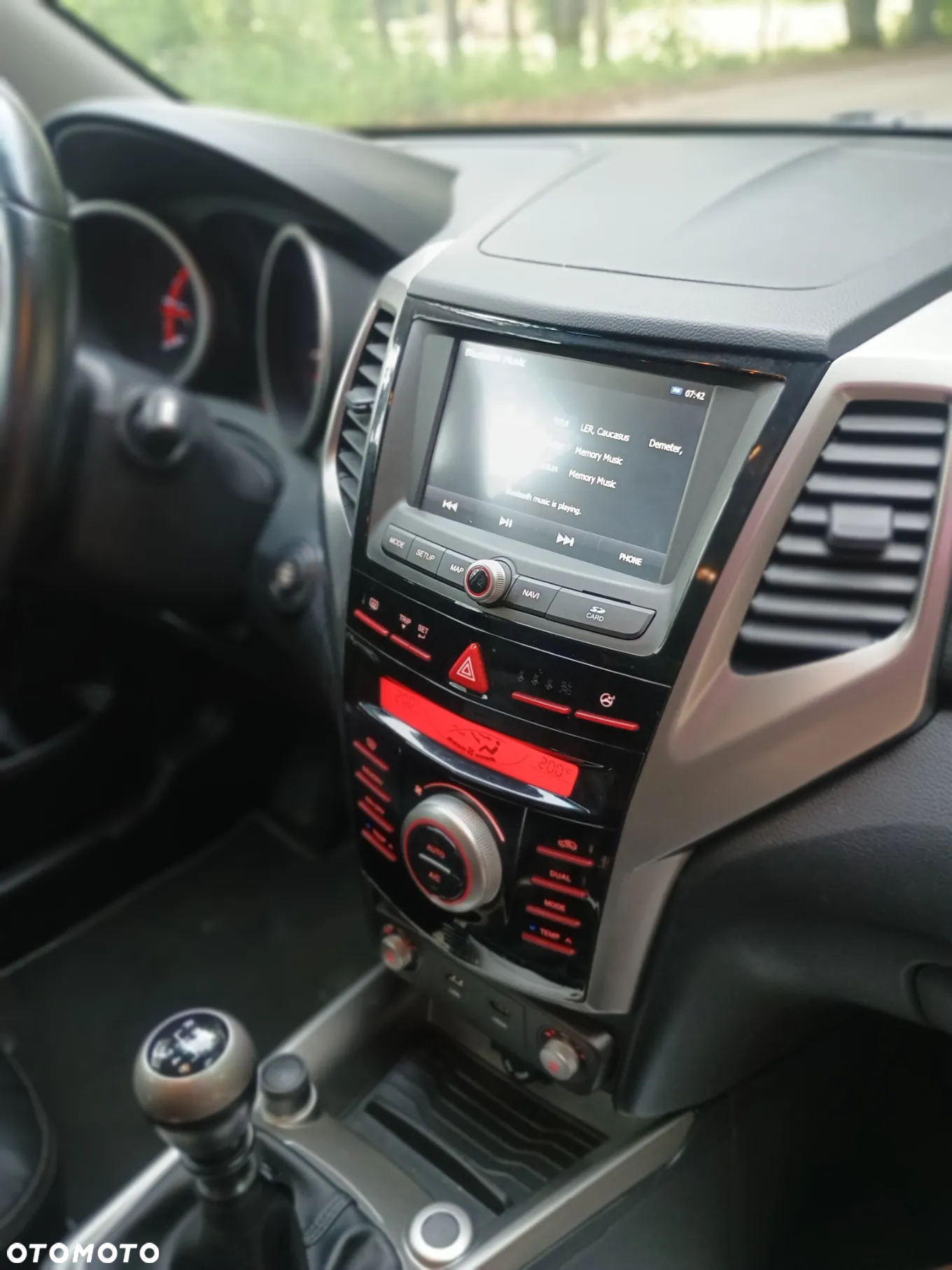 SsangYong/KGM Tivoli - 11