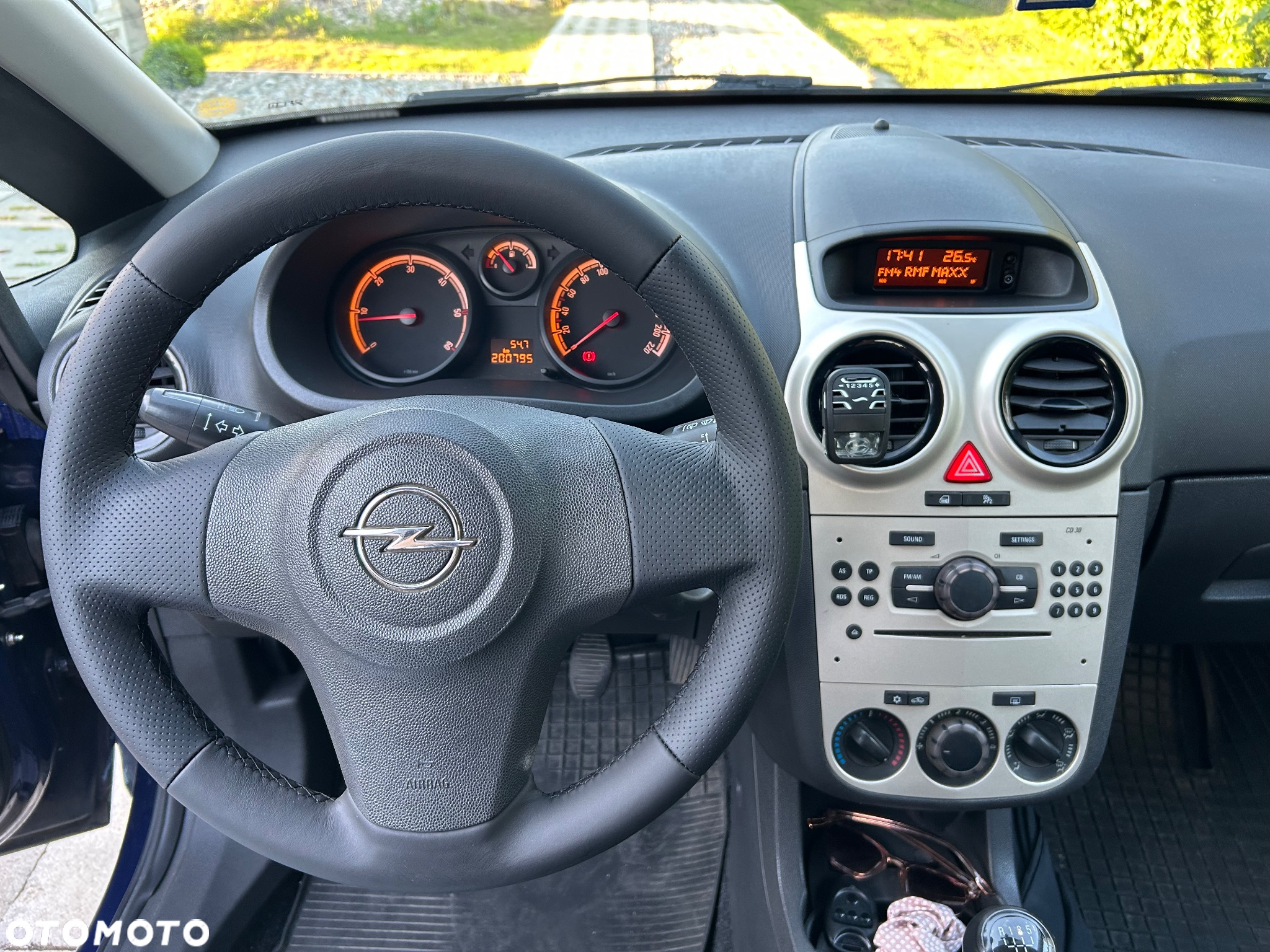 Opel Corsa 1.3 CDTI Essentia - 11
