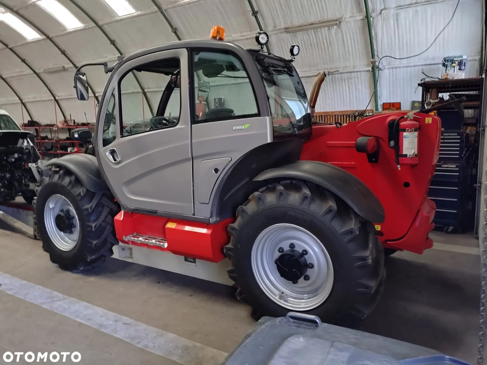 Manitou MT 835 - 4