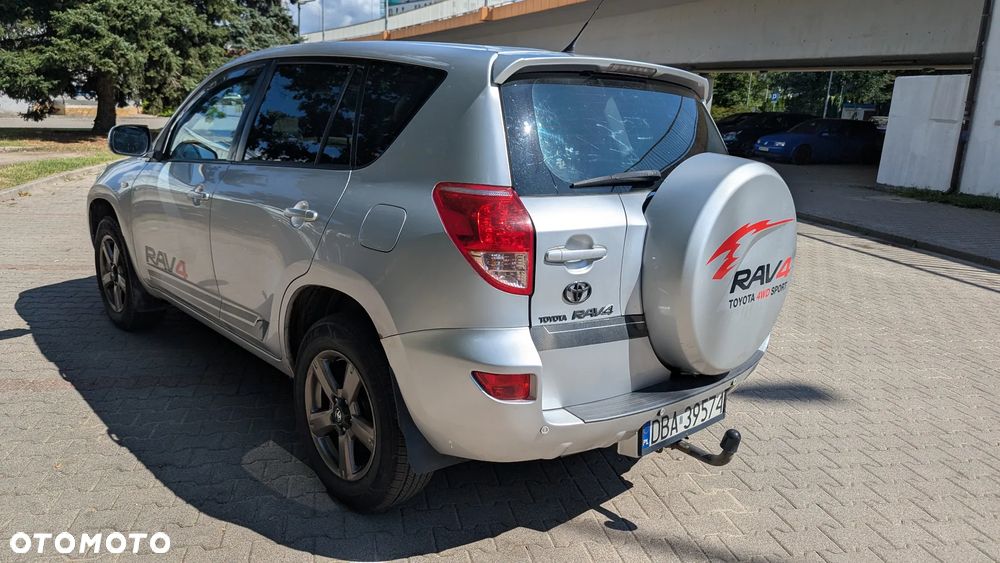 Toyota RAV4 - 17
