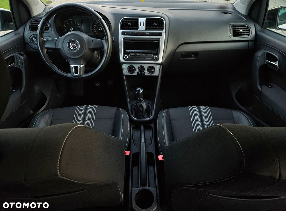 Volkswagen Polo 1.2 TSI MATCH - 19