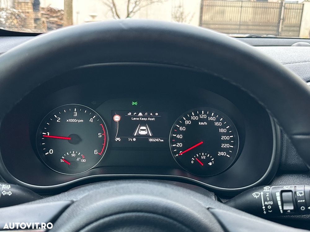 Kia Sportage - 12