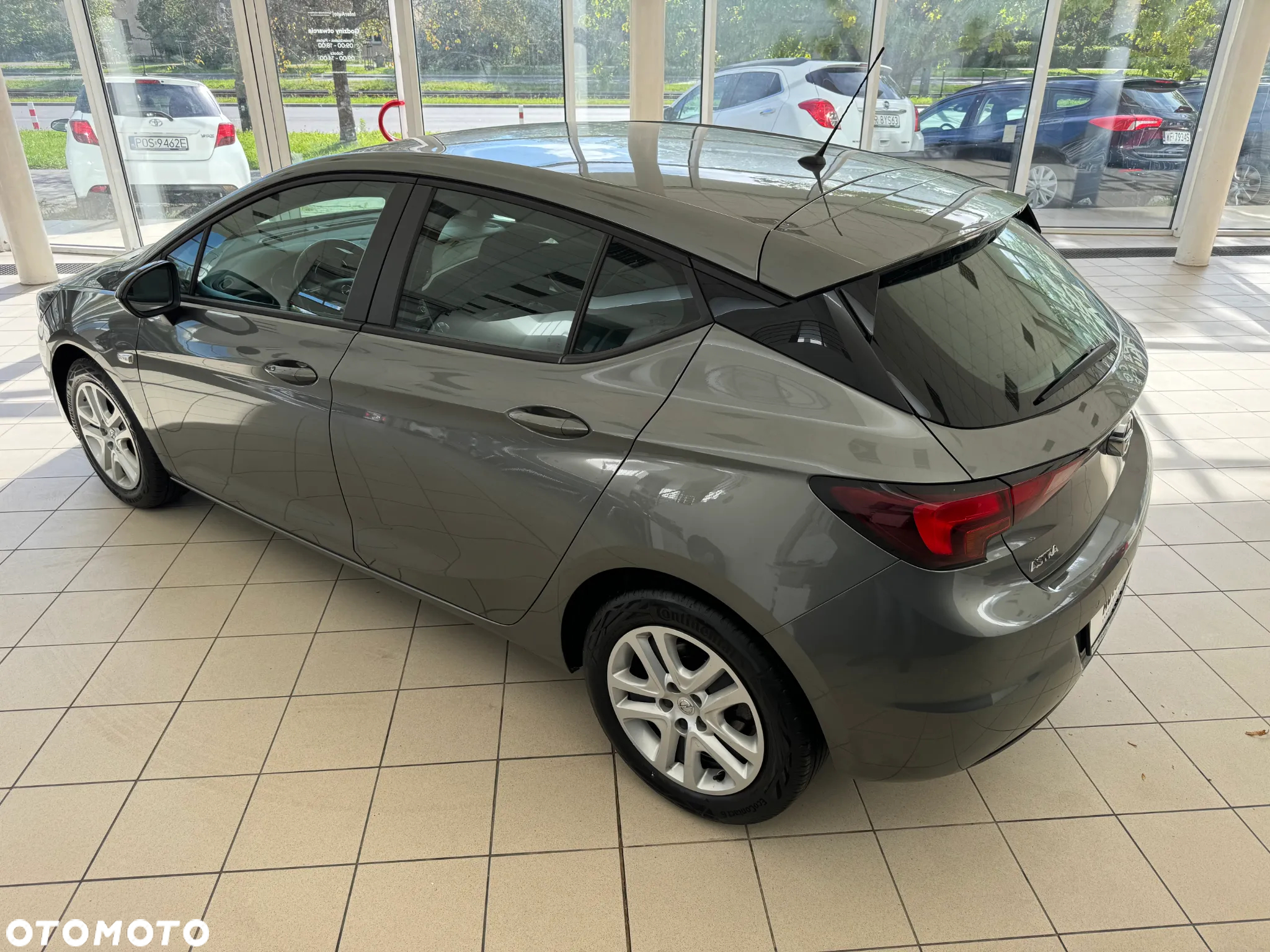 Opel Astra V 1.2 T Edition S&S - 16