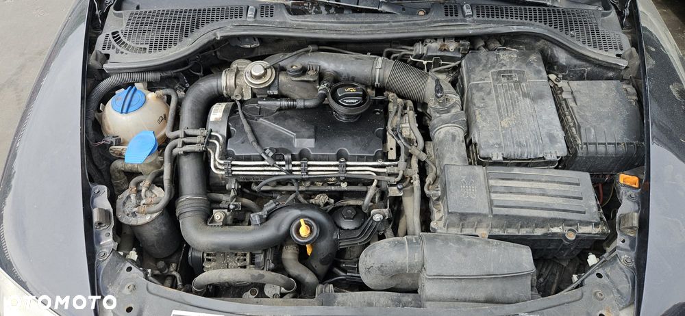 SKODA OCTAVIA II  04-08 1.9 TDI BXE - ZDERZAK PRZÓD PRZEDNI CZARNY - 32
