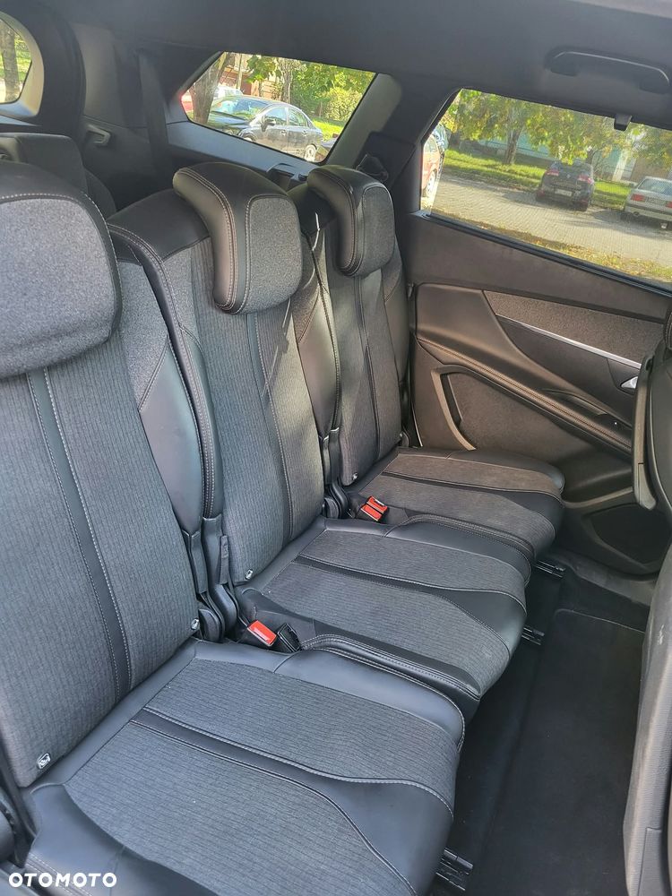 Peugeot 5008 - 11