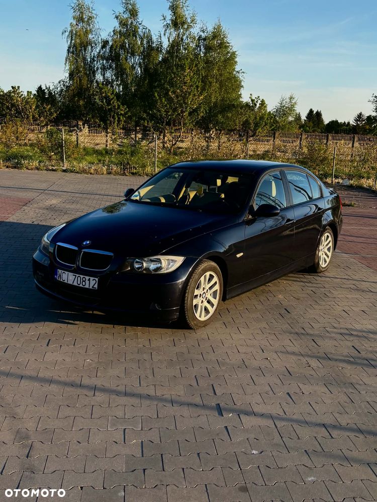 BMW Seria 3 320i - 1