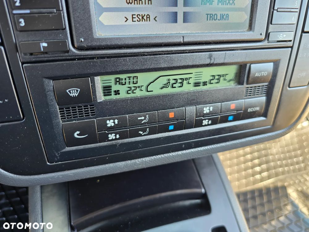 Volkswagen Sharan - 31