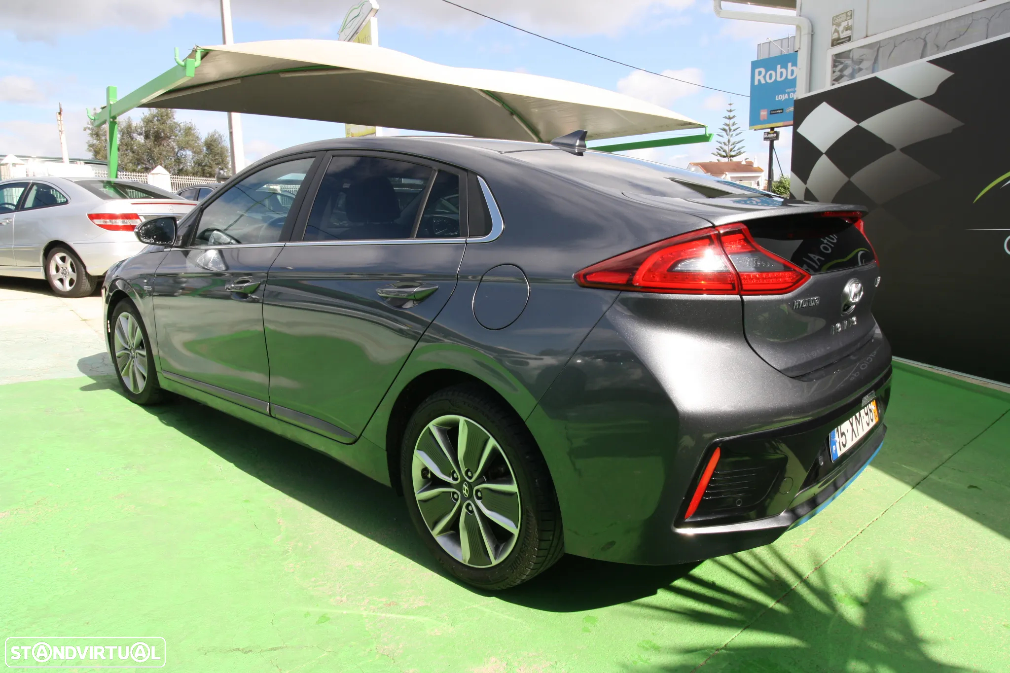 Hyundai Ioniq 1.6 GDI HEV Hybrid Tech - 4