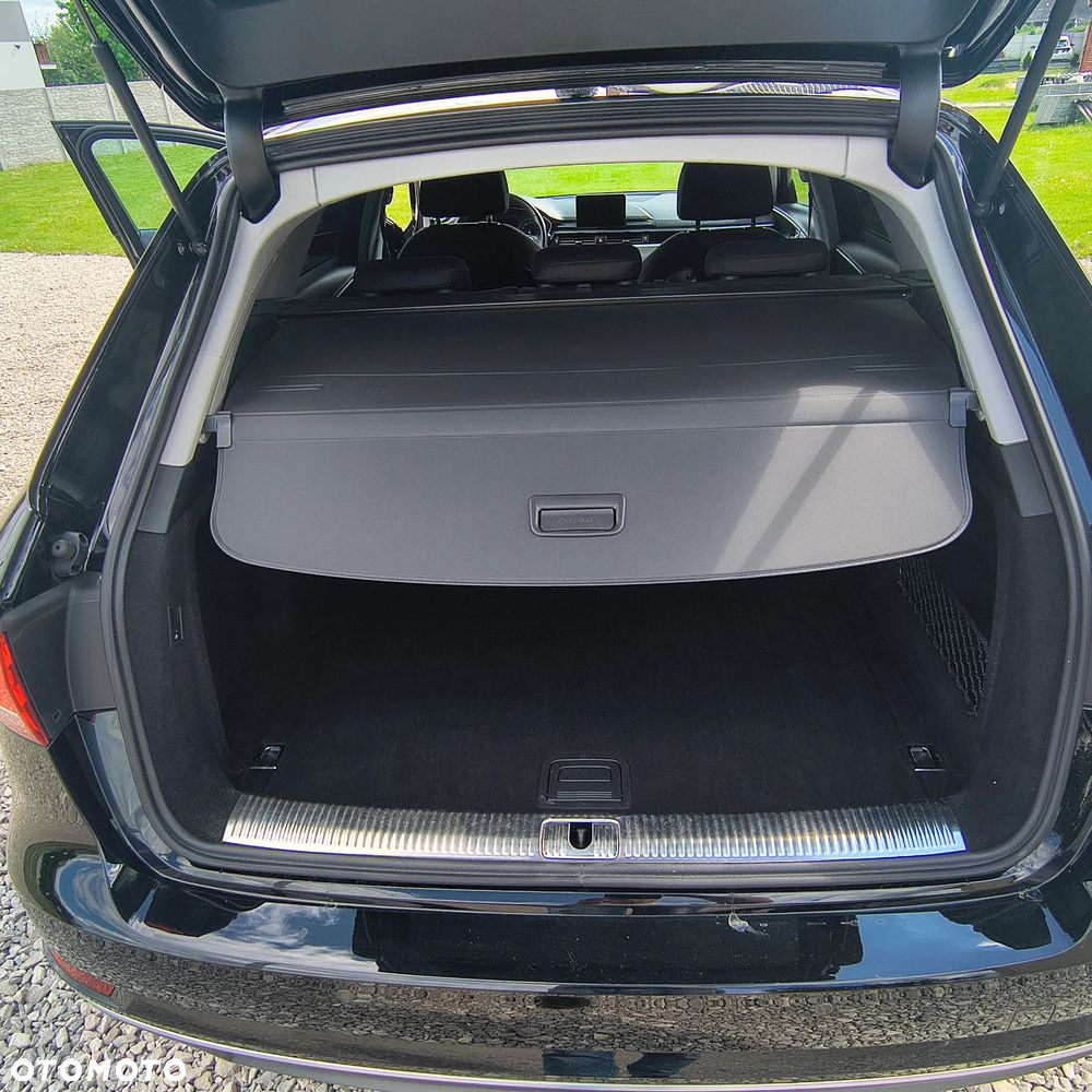 Audi A4 Avant 2.0 TDI Design - 13