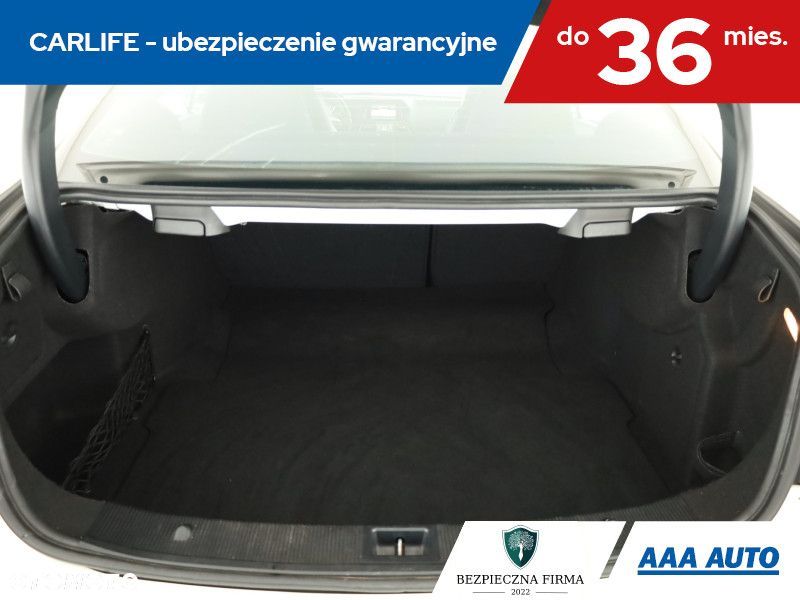 Mercedes-Benz Klasa E - 19