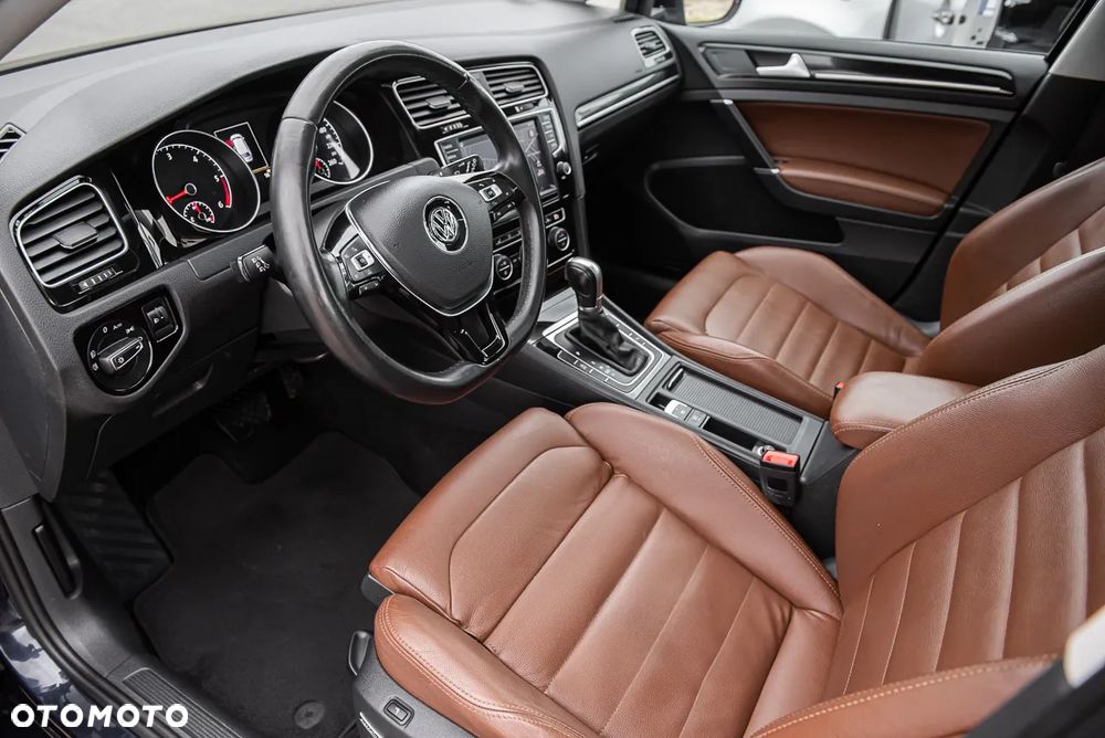 Volkswagen Golf - 15