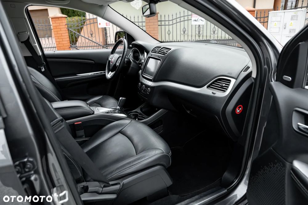 Fiat Freemont 2.0 Multijet 16V DPF Automatik Allrad Black Code - 24