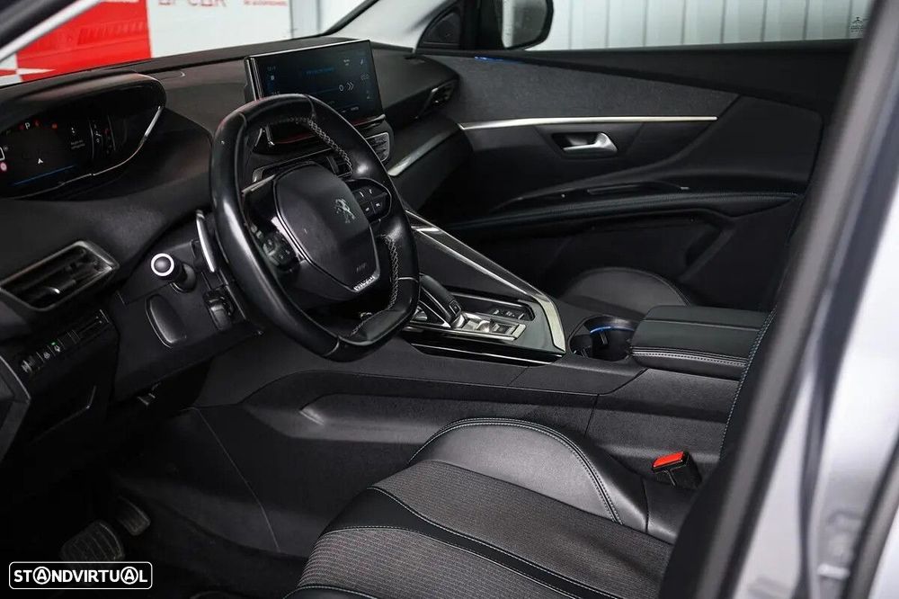 Peugeot 5008 1.5 BlueHDi Allure EAT8 - 21