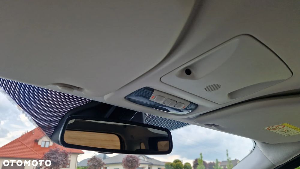 Ford Tourneo Courier 1.0 EcoBoost S&S Titanium - 34