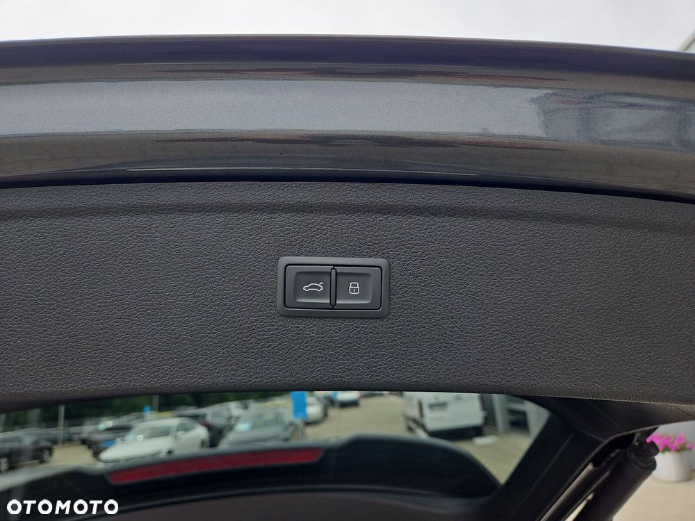 Audi Q5 50 TFSI e Quattro S Line S tronic - 12