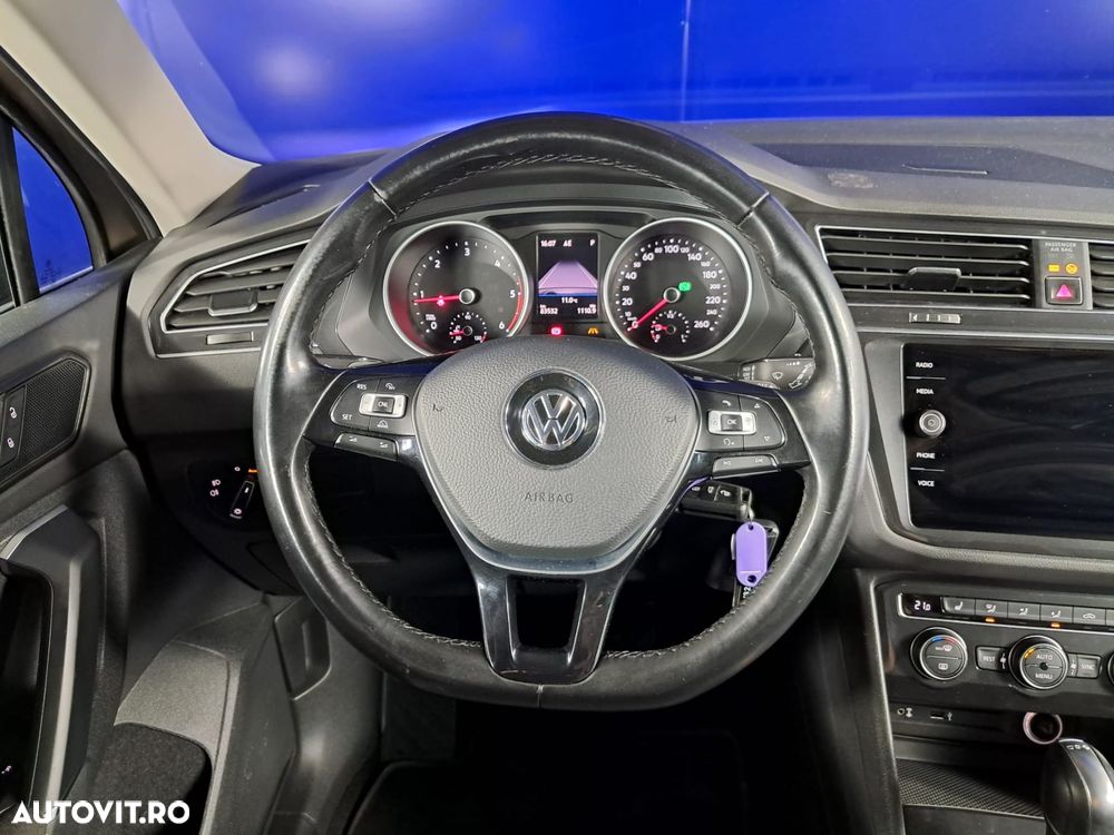 Volkswagen Tiguan - 13