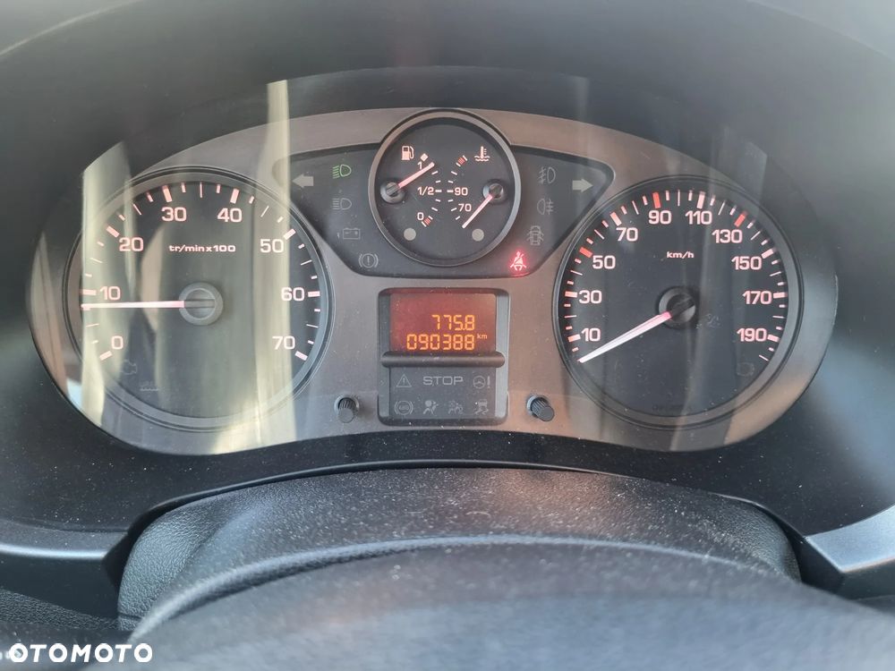 Peugeot Partner - 9
