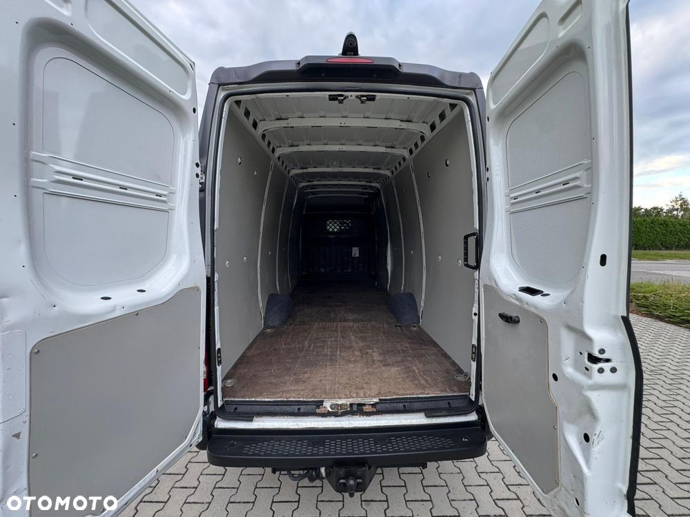 Iveco DAILY 35-160 LIFT MAXI L4H2 Climatronic Elektryka Tempomat Kamera Furgon 3os. Hak Serwis - 8