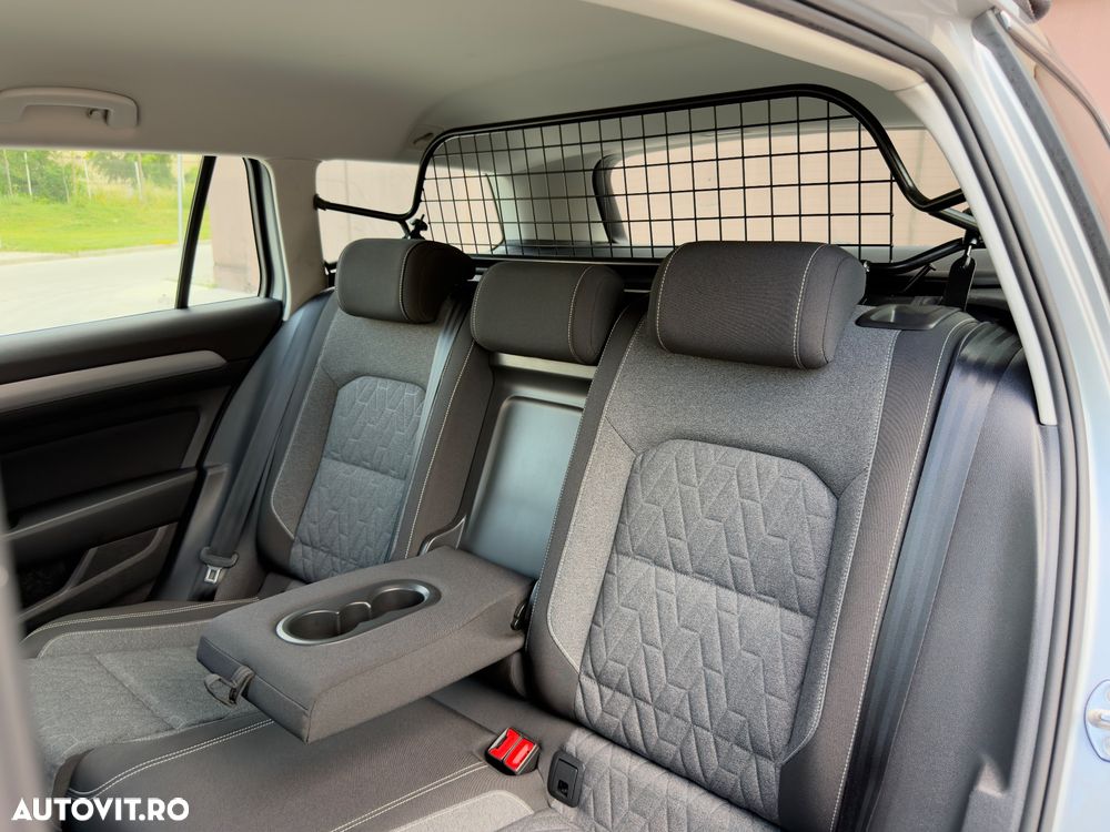 Volkswagen Passat 2.0 TDI SCR DSG Business - 27