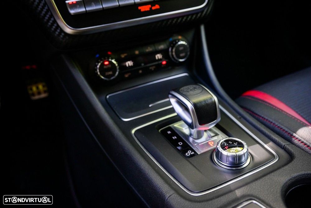 Mercedes-Benz A 45 AMG 4-Matic - 47