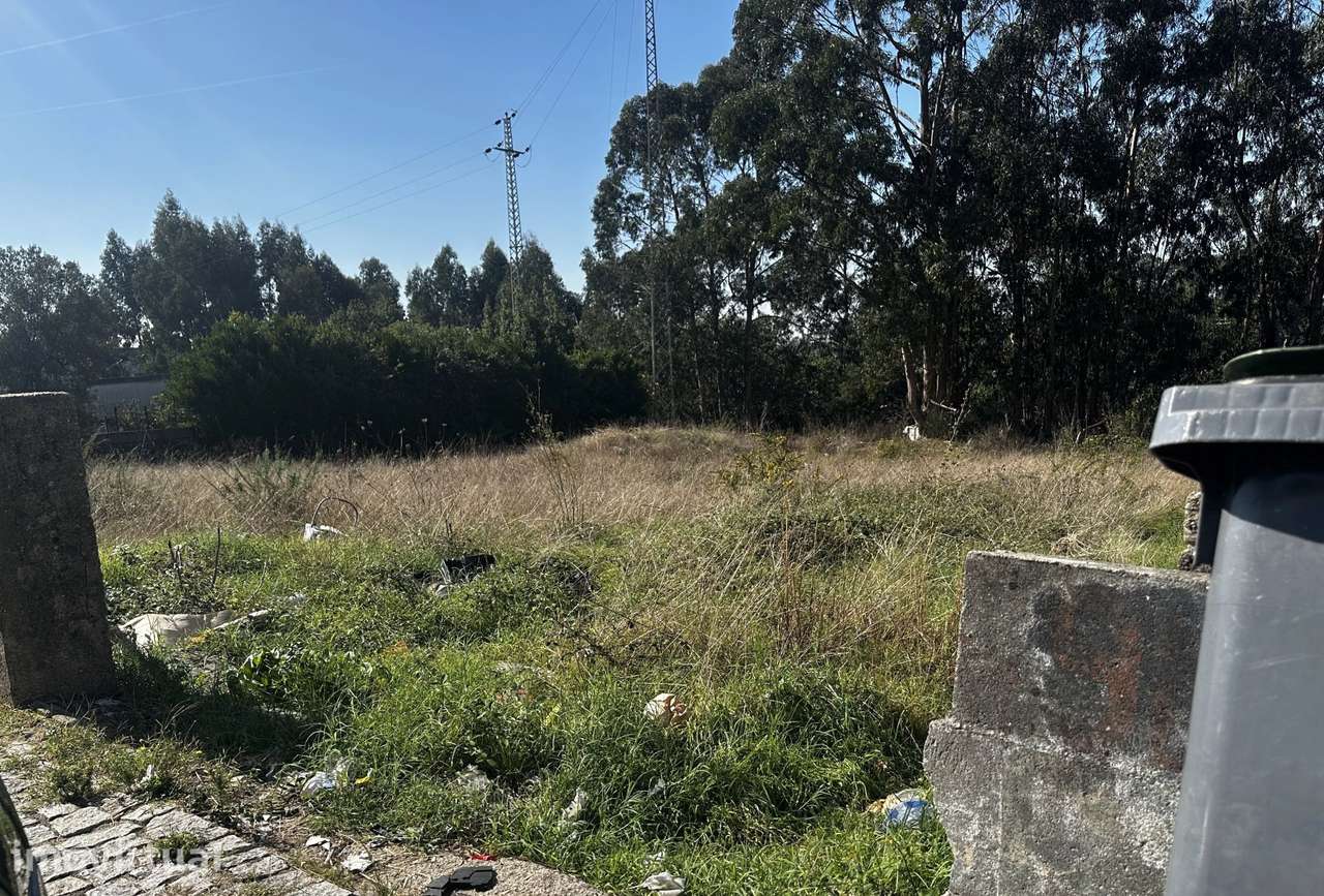 Terreno de 2.705 m² na Maia Porto - Grande imagem: 3/24