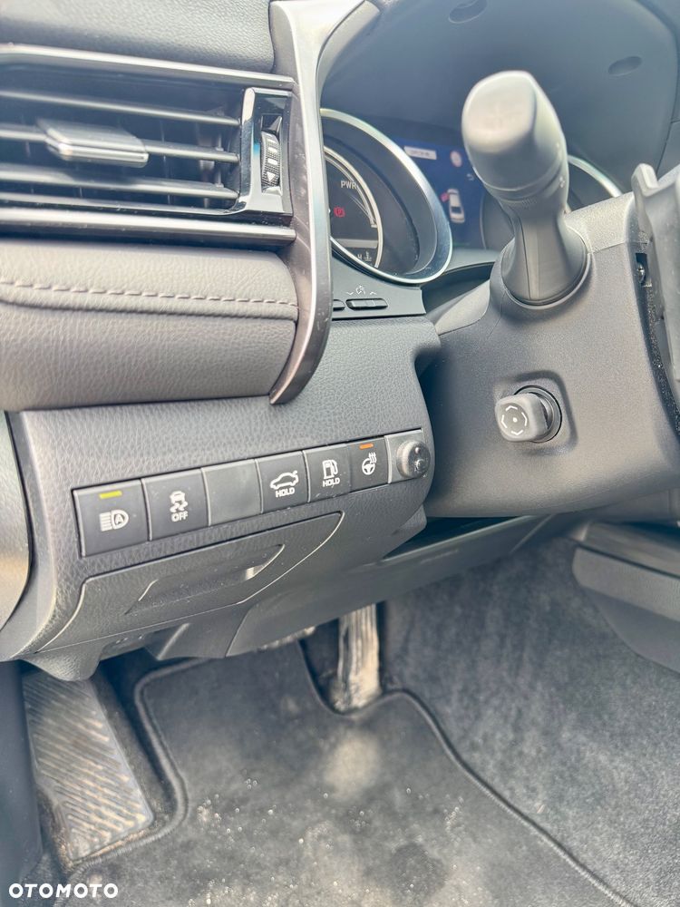 Toyota Camry 2.5 Hybrid Dynamic Force Executive e-CVT - 18