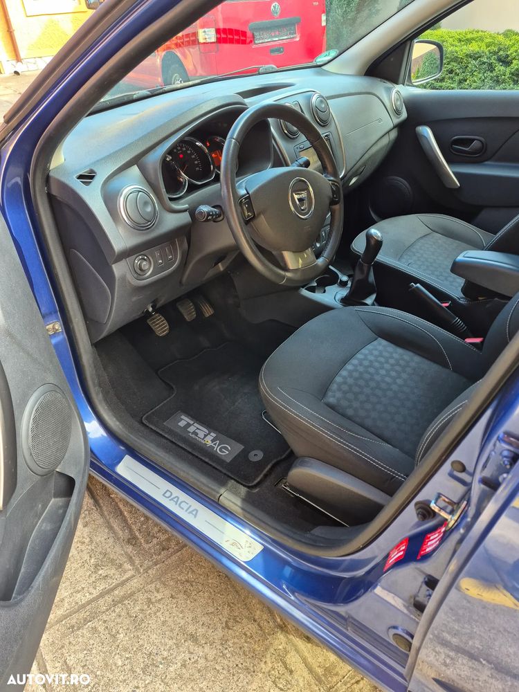 Dacia Logan 0.9 90CP Laureate - 4