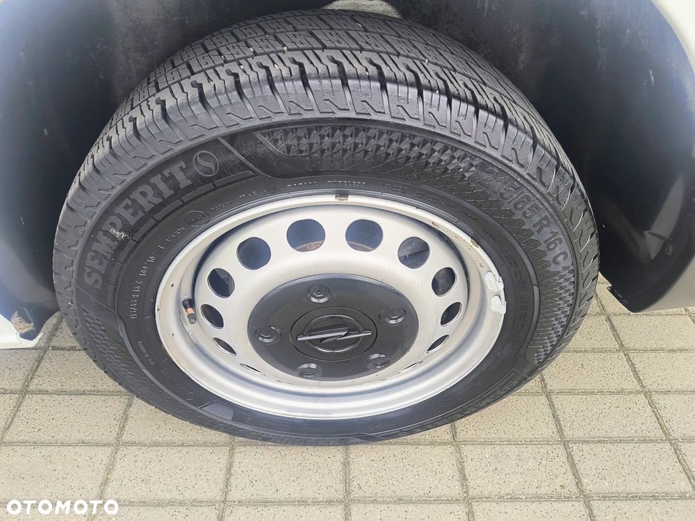 Opel VIVARO C - 24