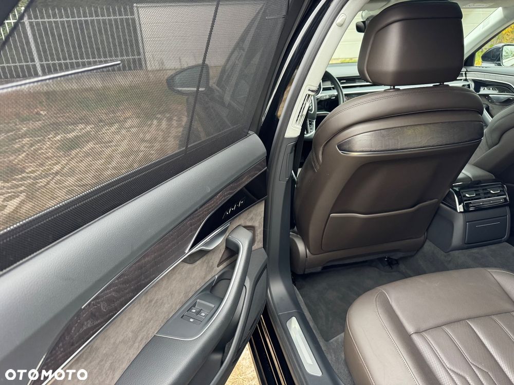 Audi A8 - 24