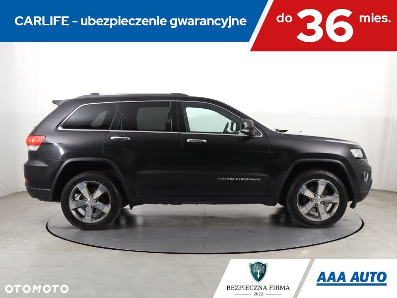 Jeep Grand Cherokee - 8