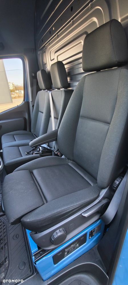 Mercedes-Benz Sprinter - 9