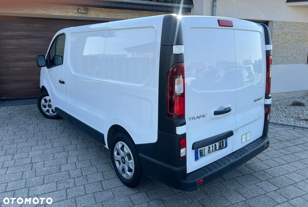 Renault TRAFIC - 11