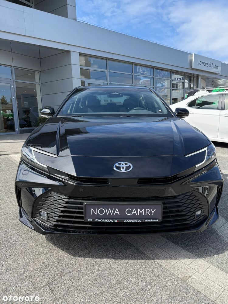 Toyota Camry 2.5 Hybrid Dynamic Force Comfort e-CVT - 2