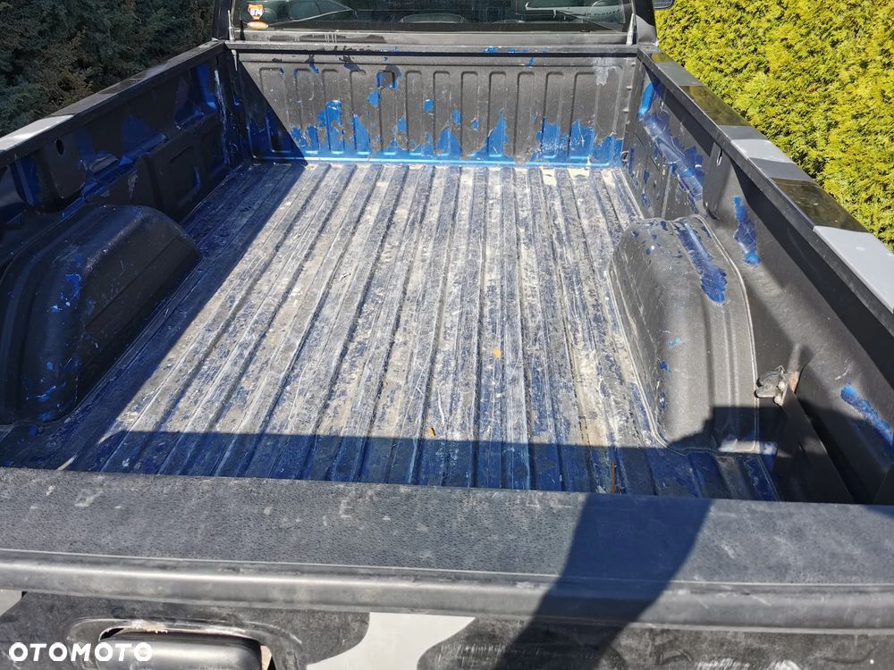 Chevrolet Silverado - 21