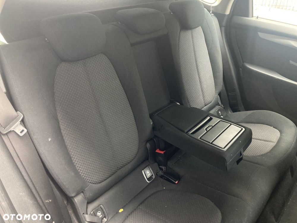 BMW Seria 2 216i - 20