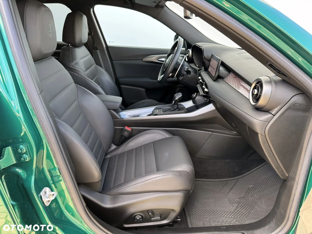 Alfa Romeo Tonale 1.5 T4 GSE mHEV Veloce DCT - 12