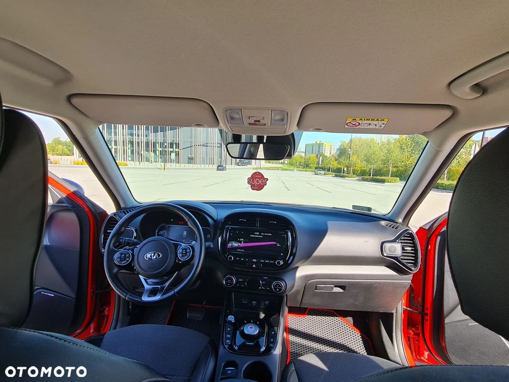 Kia Soul 64kWh XL - 17