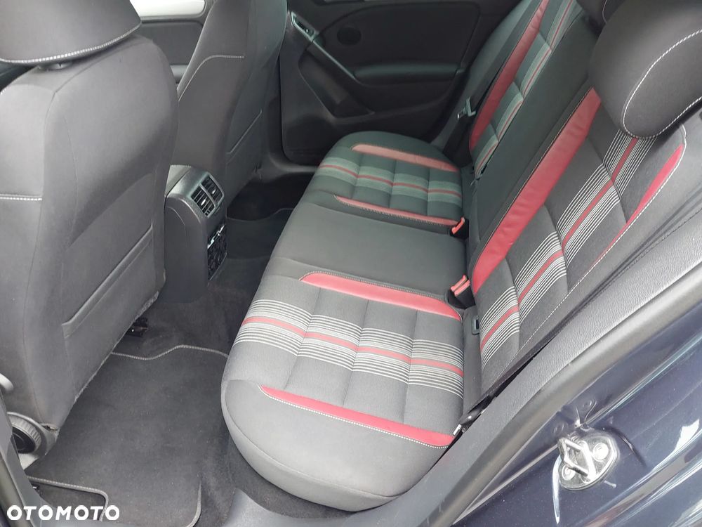 Volkswagen Golf 2.0 TDI DPF BlueMotion Technology Style - 15