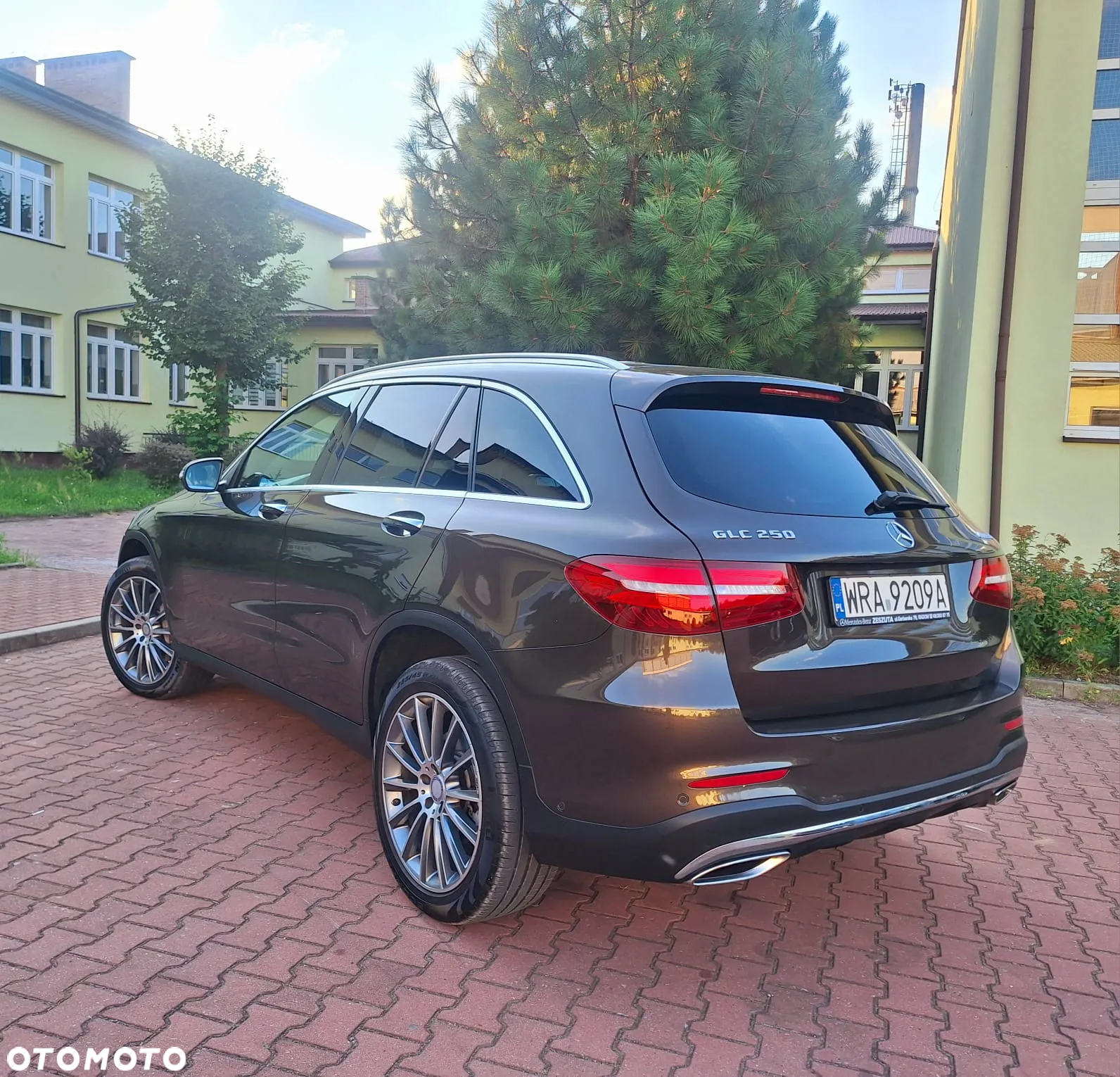 Mercedes-Benz GLC 250 4-Matic - 5