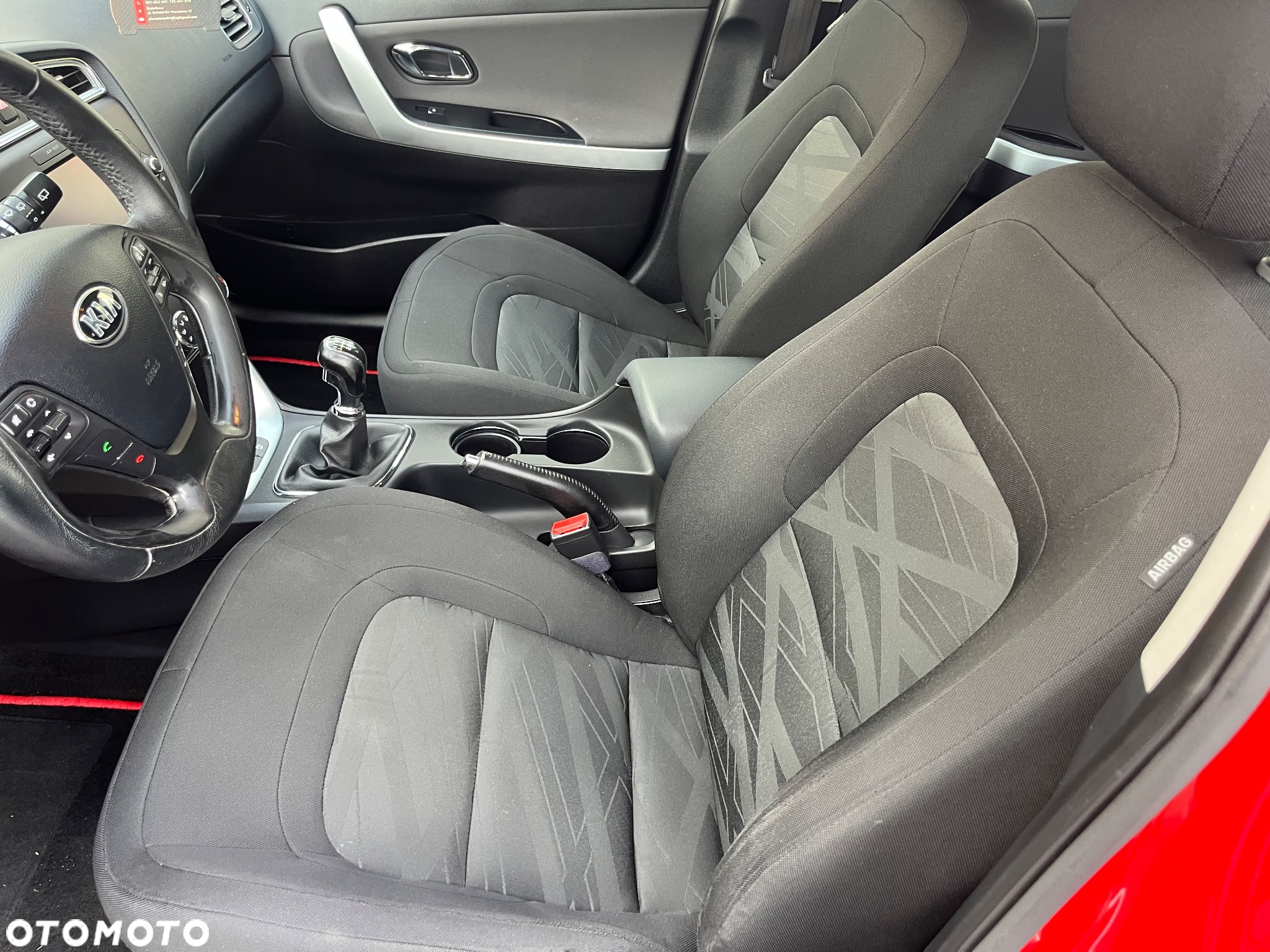 Kia Ceed 1.6 GDI Dream-Team Edition - 19