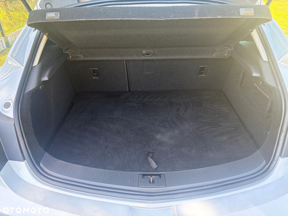 Opel Astra 1.4 Turbo Innovation - 23