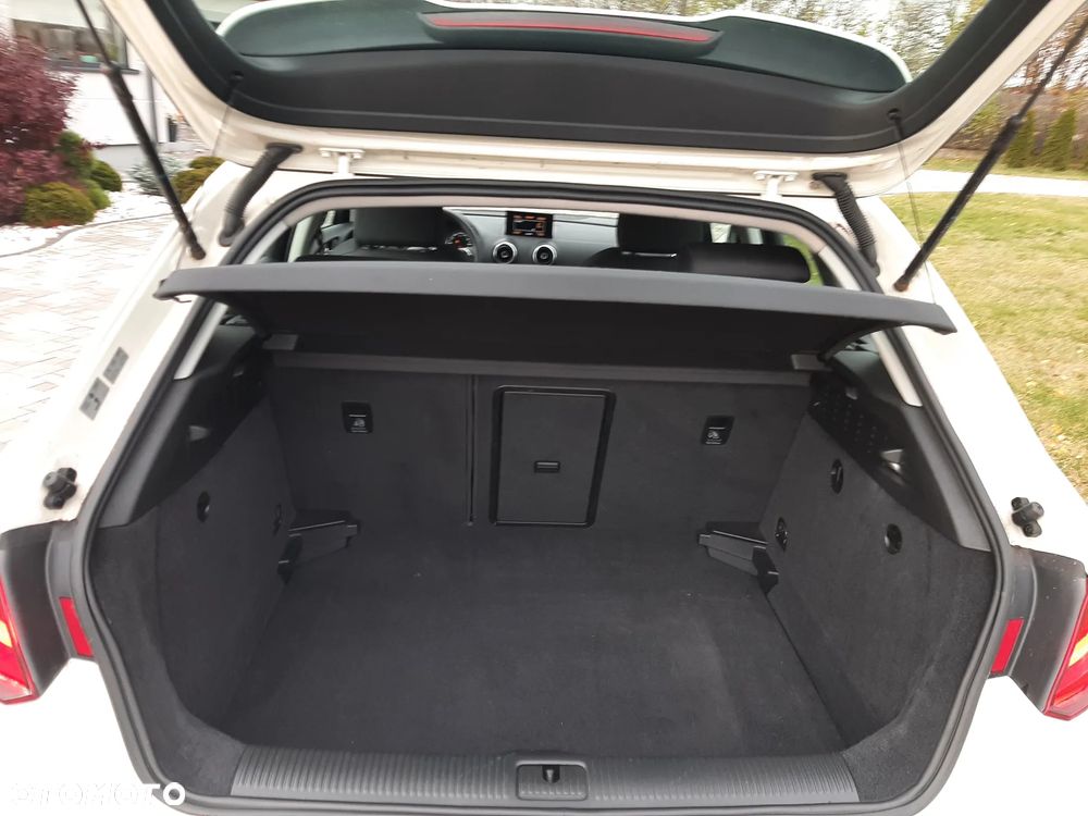 Audi A3 Sportback 2.0 TDI (clean diesel) S line Sportpaket - 18