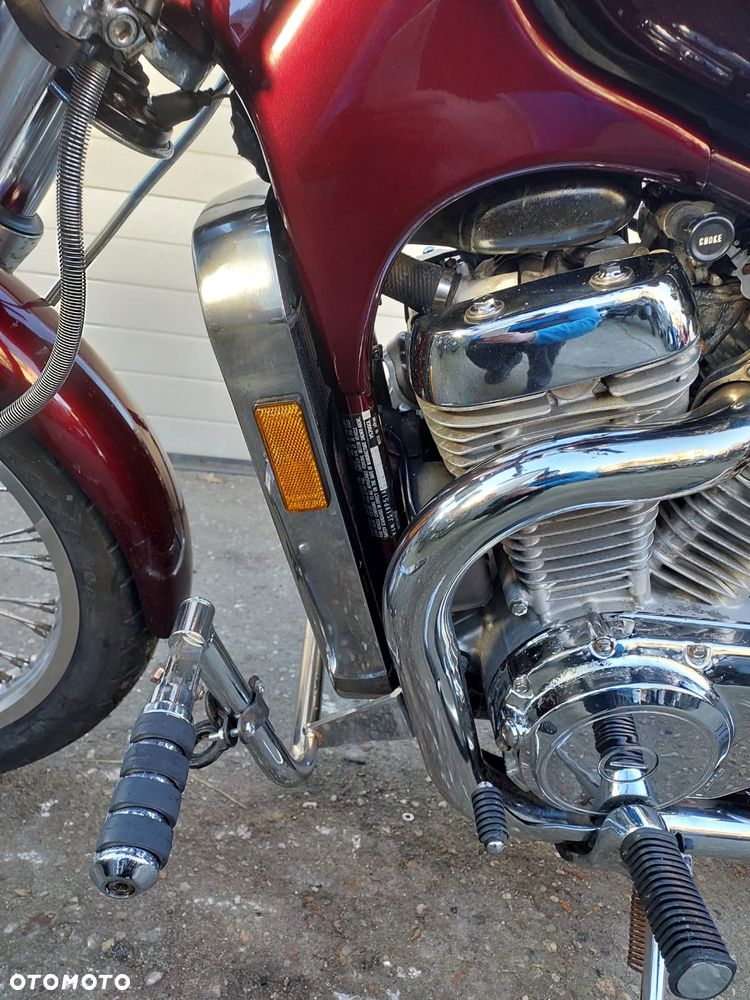 Suzuki Intruder - 26