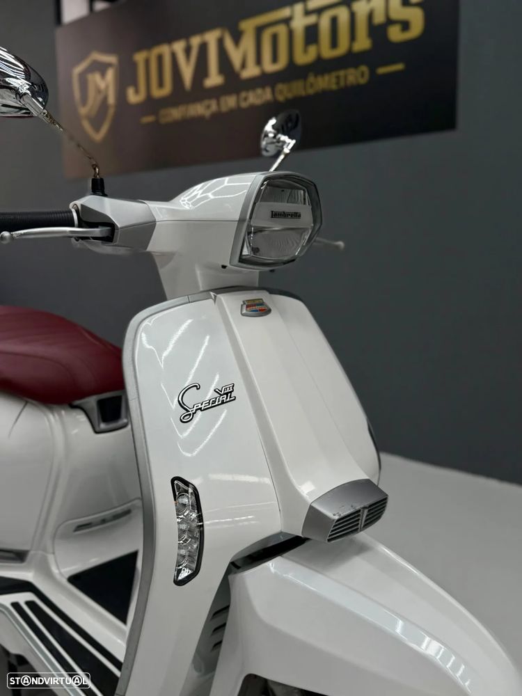 Lambretta V125 Special - 12