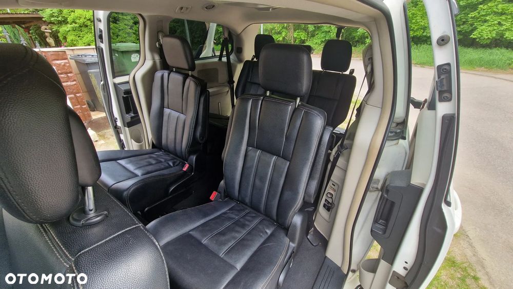 Chrysler Town & Country 3.6 Touring - 21