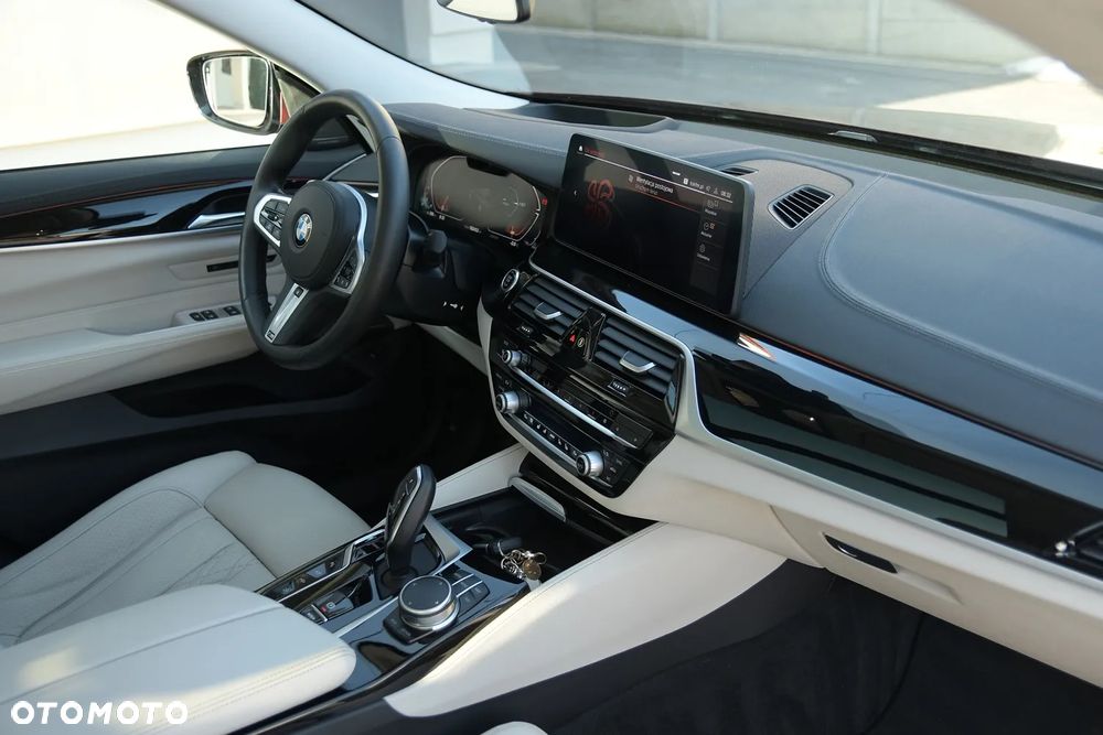 BMW 6GT 640i Sport Line sport - 19