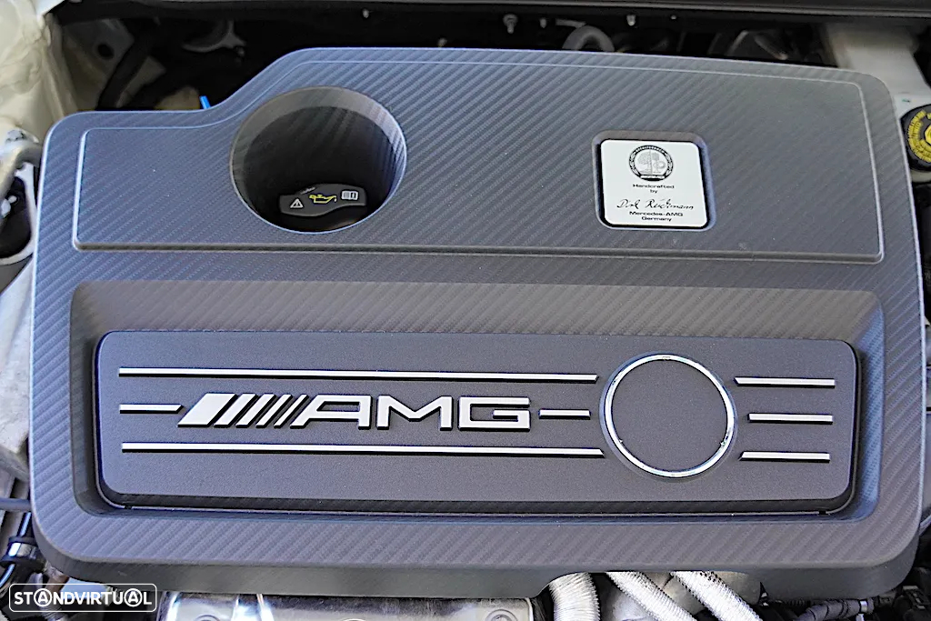 Mercedes-Benz GLA 45 AMG 4-Matic - 16