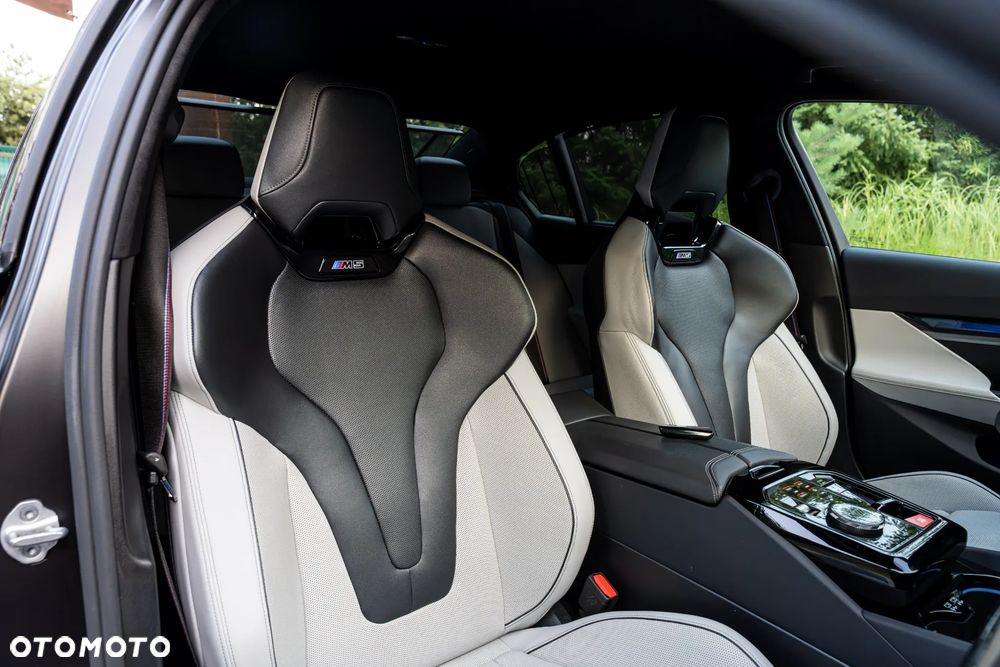 BMW M5 PHEV - 24