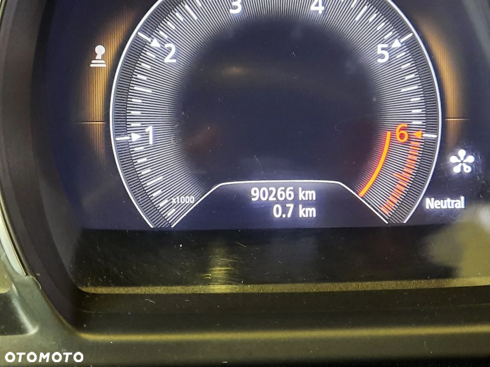 Renault Grand Scenic Gr 1.3 TCe FAP Intens EU6d - 24